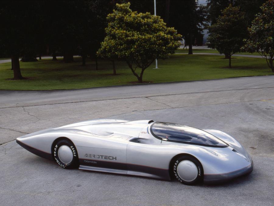  Oldsmobile Aerotech I Long Tail Concept 1987 года  (фото 1 из 2)